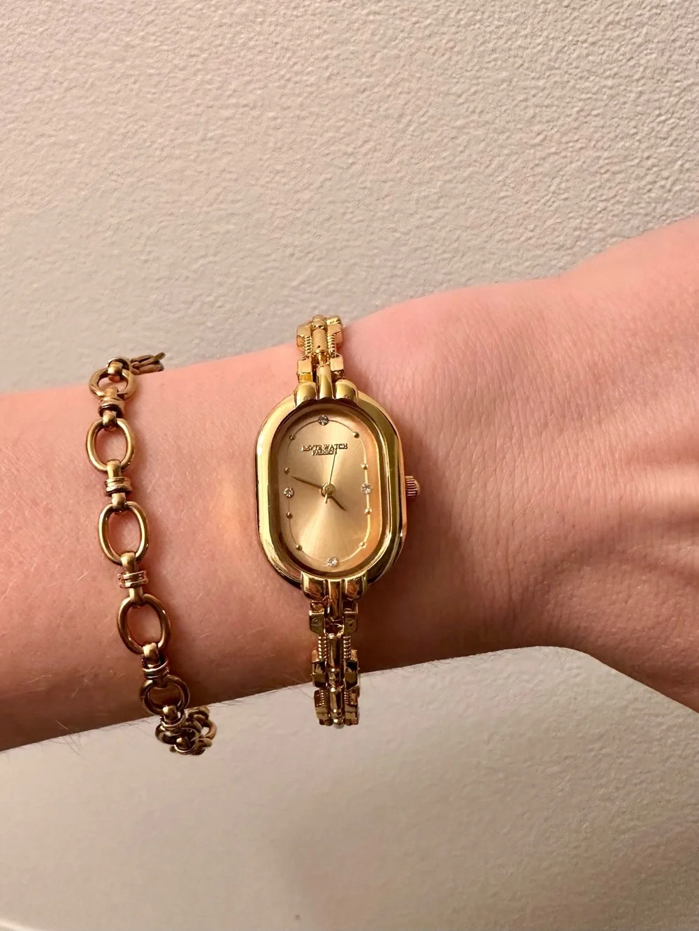 Vintage-inspired Dainty Gold Bracelet Watch
